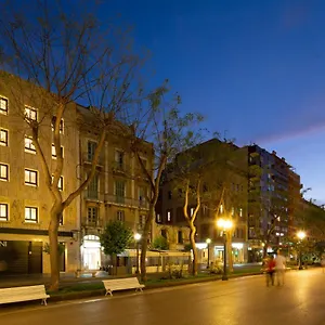 apartaments-rambla-68.catalonia-hotels.com/